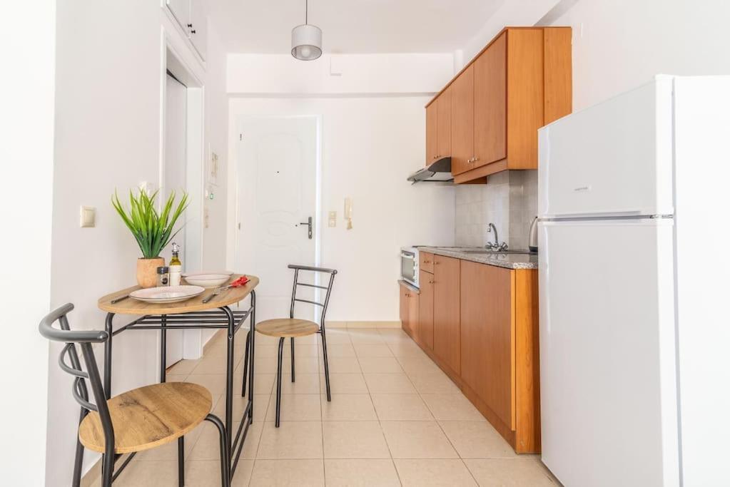 Urban Apt Next University 11 Heraklion  Exterior photo